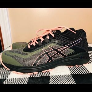 Women’s ASICS Running Shoes